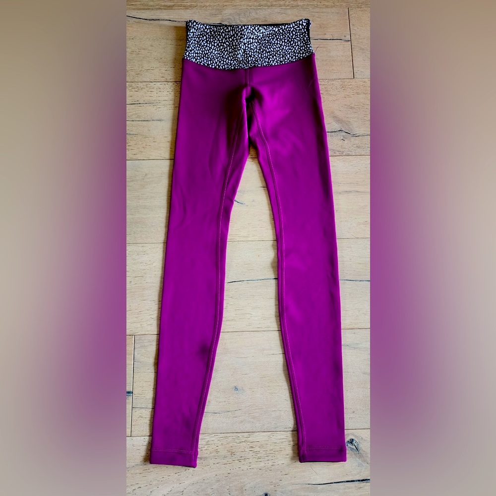Like New Lululemon Leggings Size 2